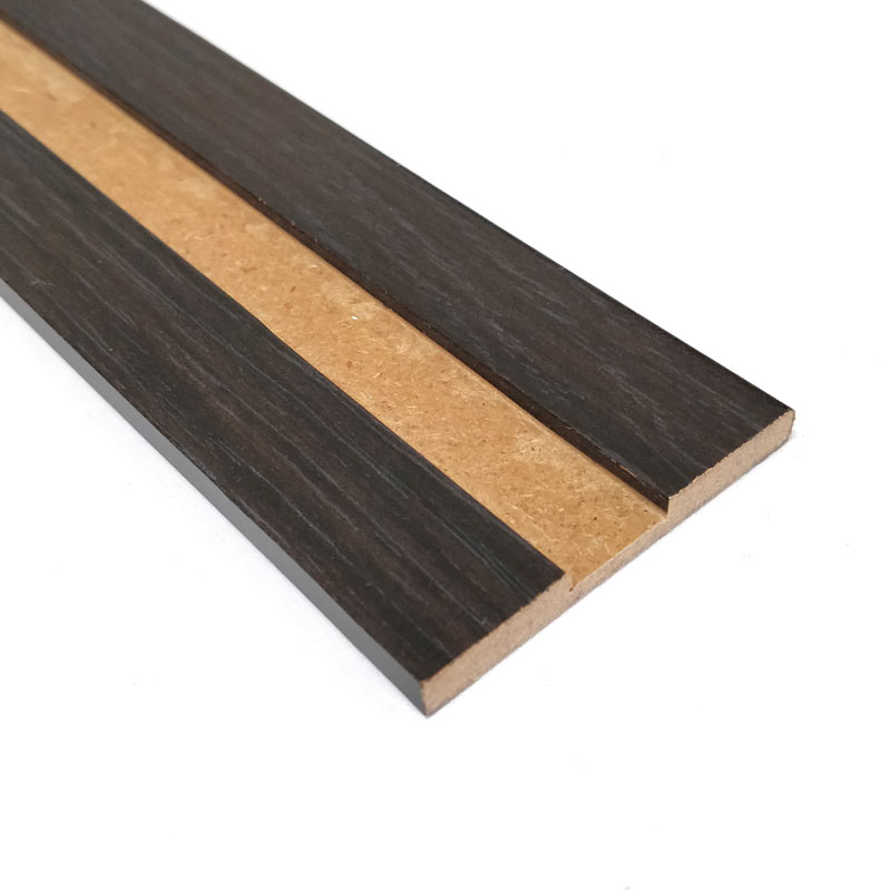 Plaxage film PVC 190µ coloris chêne sur Profil aile d’avion aluminium extrudé largeur 300mm – Profil brise vue / brise soleil