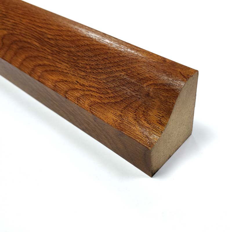 Enrobage film PVC Coloris Chêne doré sur profil MDF (medium à faible densité)